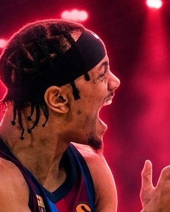 Jugador del Barça celebrando en el Palau Blaugrana, miniatura del directo Barça - Olympiacos de PickandRollTV
