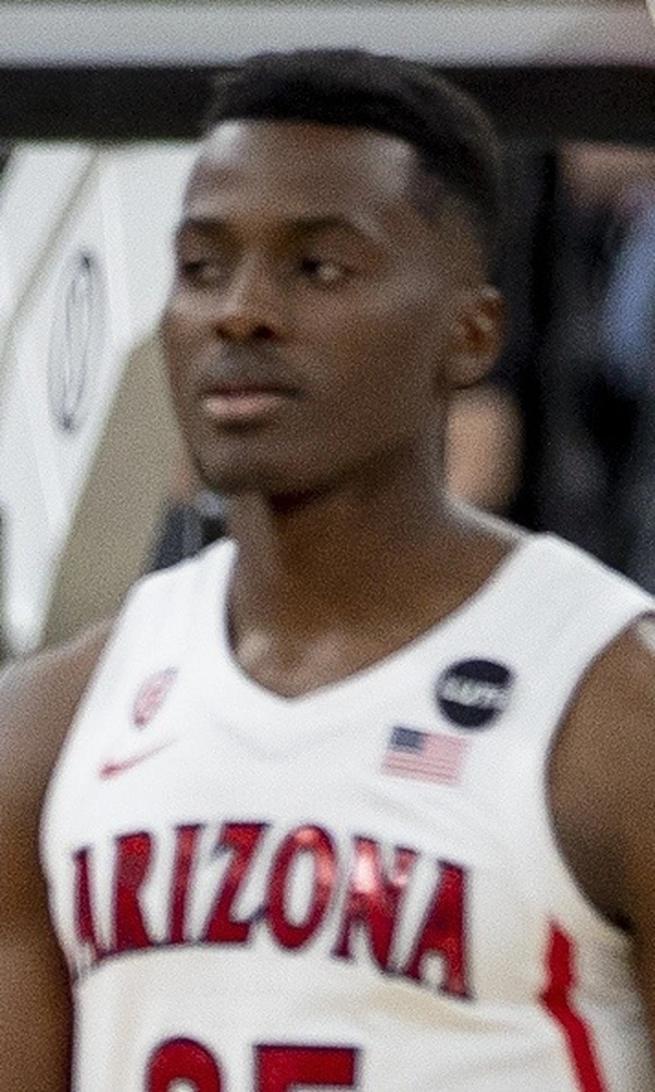 Christian Koloko, objetivo del Baskonia, con el 35 de Arizona en 2021