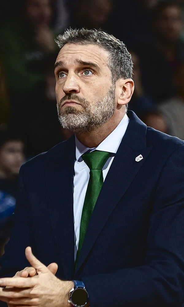 Ibon Navarro, entrenador del Crvena Zvezda