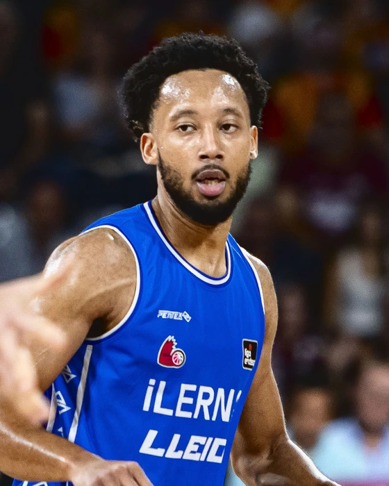 Darius McGhee, dorsal 0 del iLERNA Lleida, en el partido ante el Recoletas Salud San Pablo Burgos de la jornada 2 de la Liga Endesa