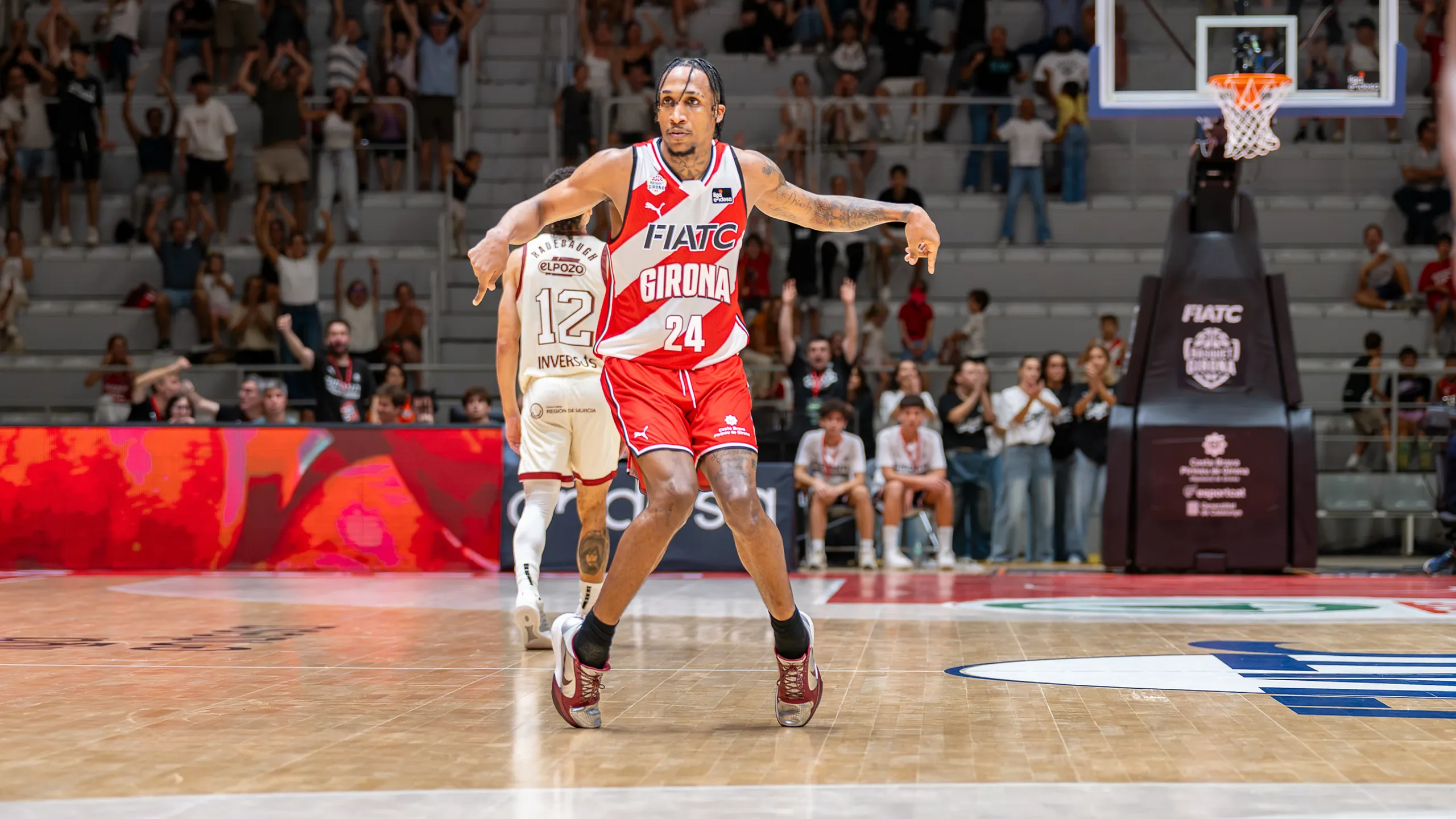 Jassel Pérez, dorsal 24 del FIATC Girona, celebra en el partido ante el UCAM Murcia de la jornada 1 de la Liga Endesa