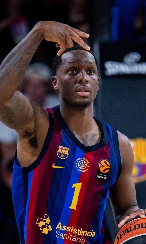 Umoja Gibson, dorsal 1 del Barça, durante el Barça-Olympiacos de la jornada 6 de la Euroliga en el Palau