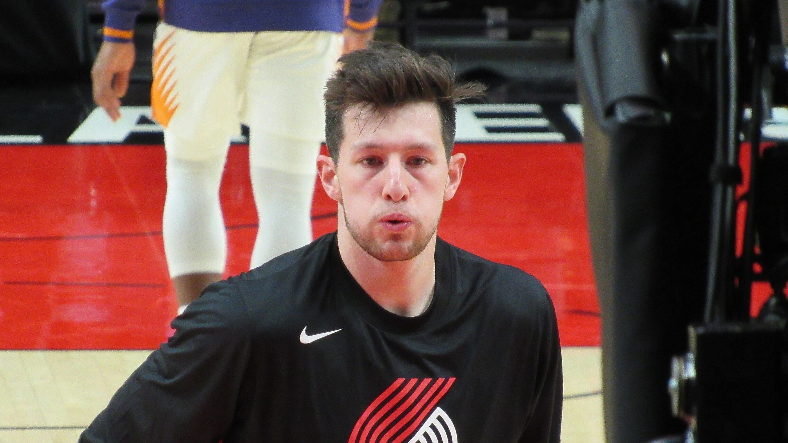Knicks cortan a Eubanks: Drew Eubanks en un calentamiento con los Portland Trail Blazers