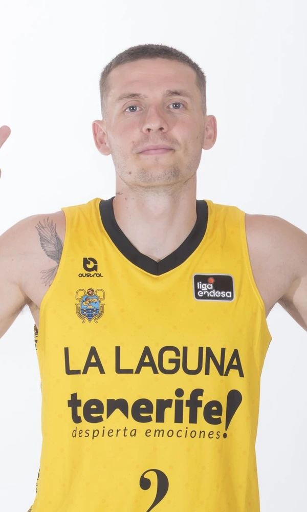 Kyle Guy, dorsal 2 del La Laguna Tenerife, con la camiseta de la temporada 2026-27