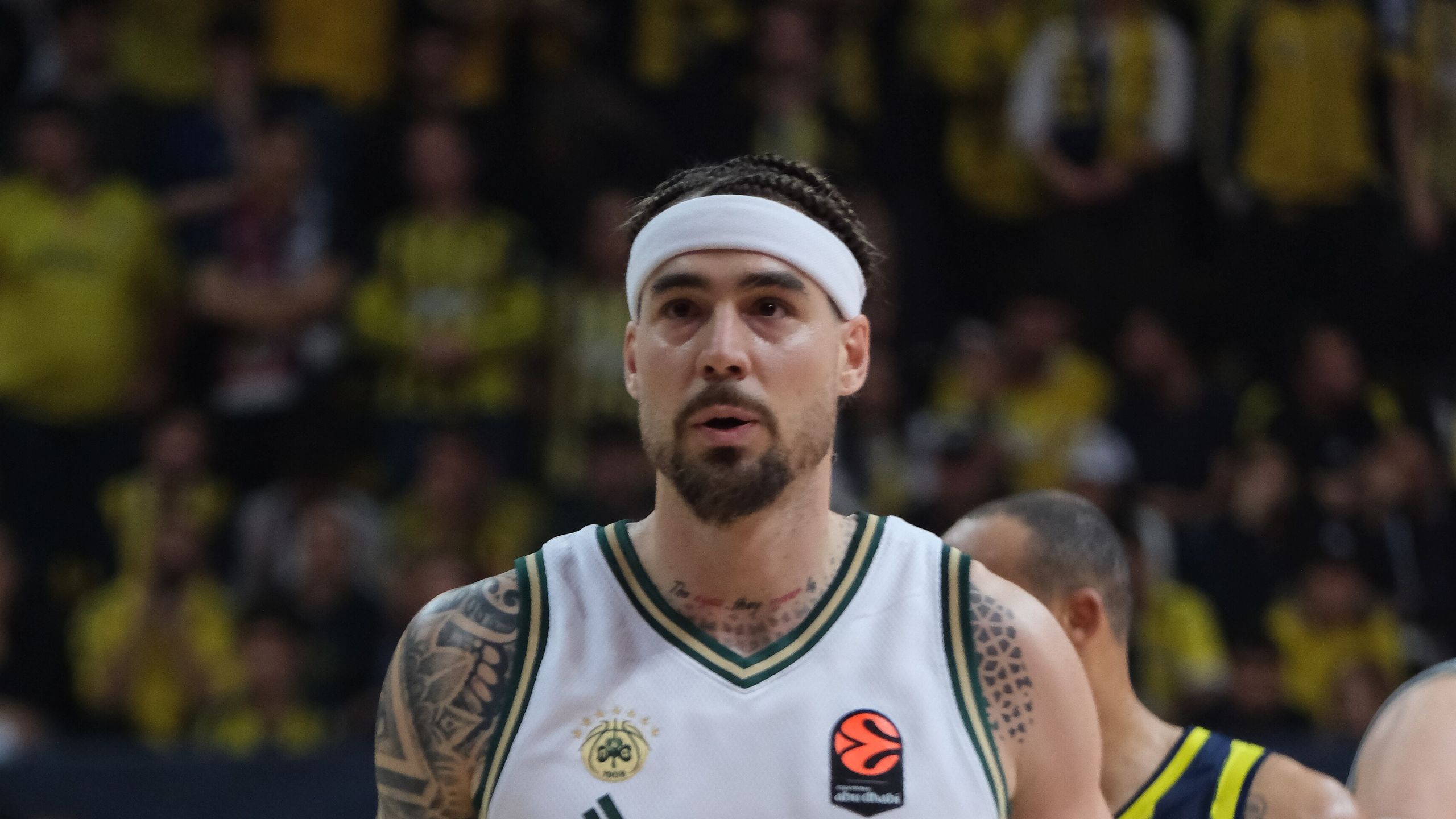 Juancho Hernangómez, dorsal 41 del Panathinaikos AKTOR, en un partido de la Euroliga 2025-26 en Estambul