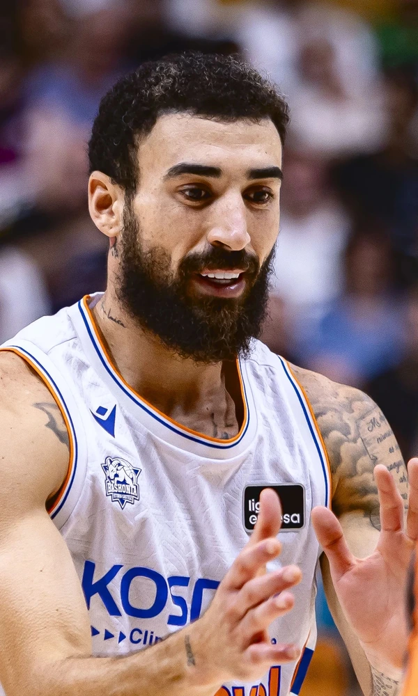 Chris Duarte, dorsal 5 del Kosner Baskonia, en la Supercopa Endesa 2026 ante la Asisa Joventut