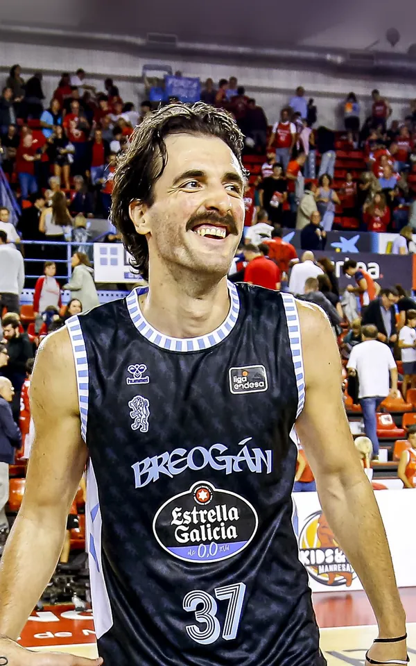 Jugadores del Río Breogán sonríen tras ganar en Manresa en la jornada 2 de la Liga Endesa