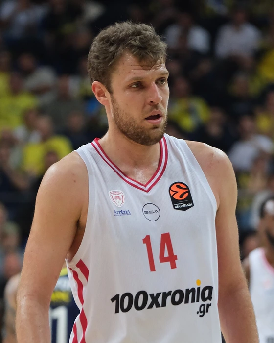 Sasha Vezenkov, con la camiseta del Olympiacos, en un partido de la Euroliga en enero de 2026