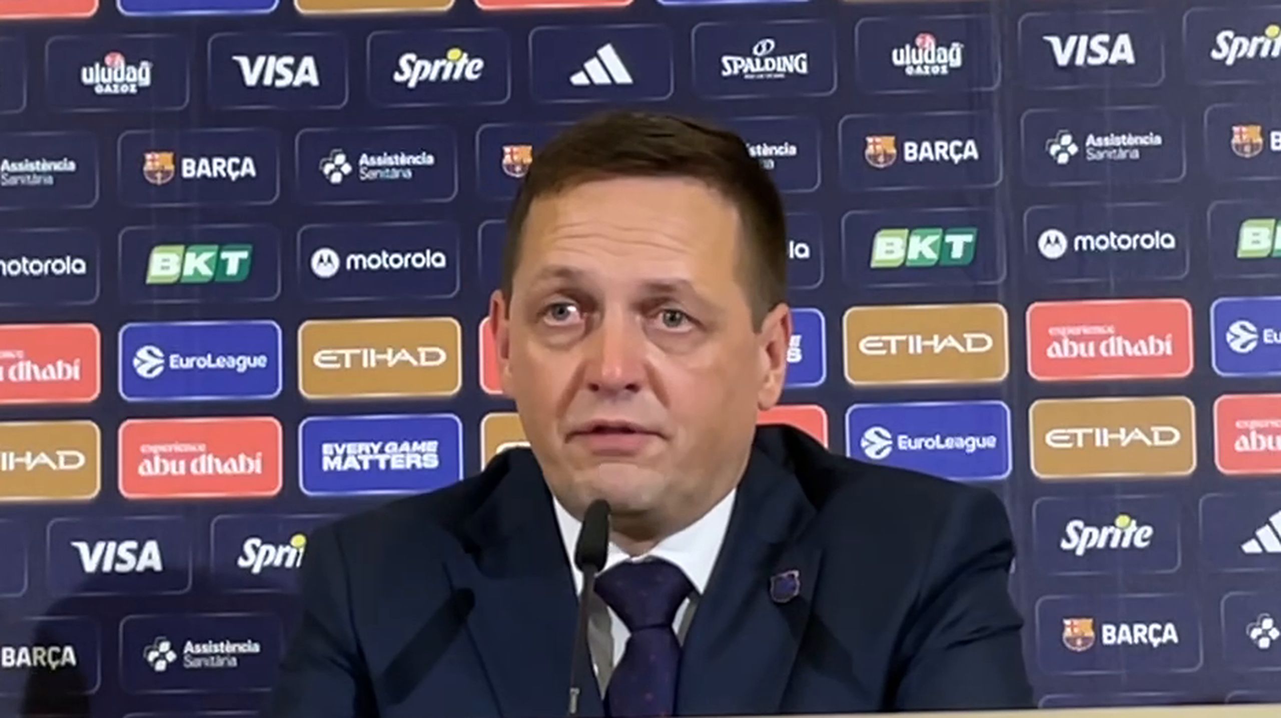 Aleksandar Sekulić, entrenador del Barça, en la rueda de prensa del Palau Blaugrana tras el Barça-Žalgiris de la cuarta jornada de la Euroliga