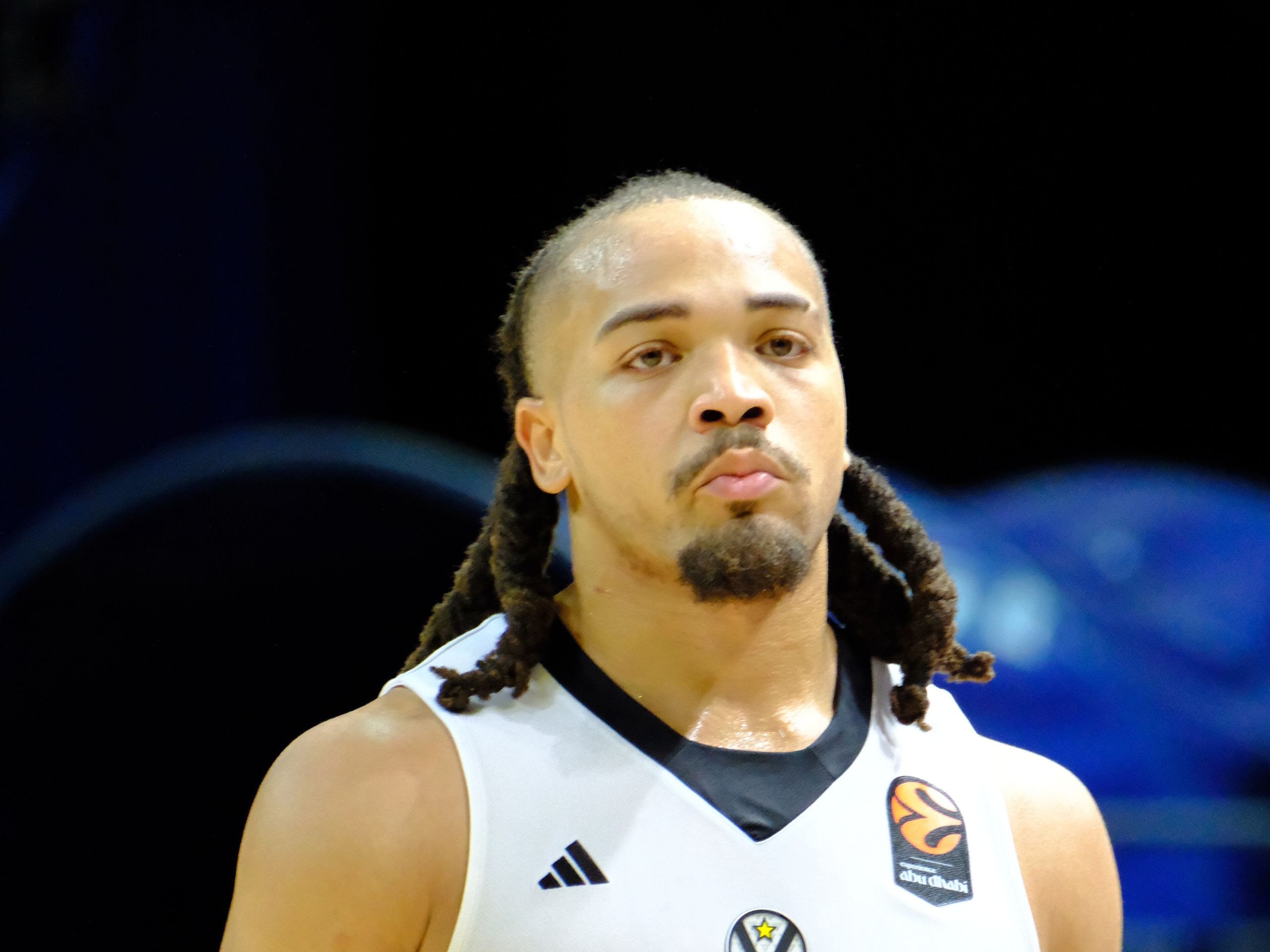 Carsen Edwards, escolta del Zalgiris, en un partido de Euroliga con la Virtus Bolonia en noviembre de 2025